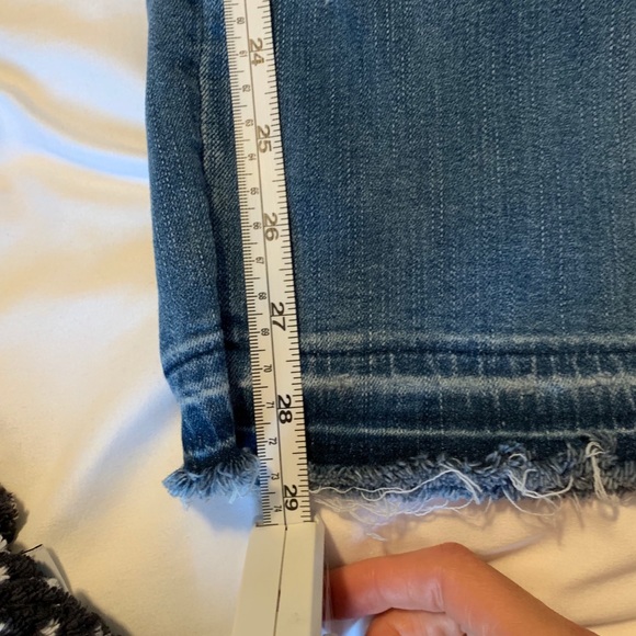 American Eagle cropped distressed  jeans - Picture 6 of 8